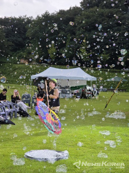 대형 버블 쇼 @뉴스코리아 최신 기자