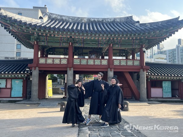 사자보이즈(저승사자) 코스튬 체험사진(13일 제주목 관아) @제주관광공사