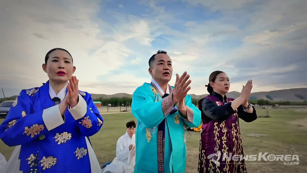 한국 전통 무속과 몽골 샤머니즘이 한 무대에 오르는 국내 최초 한국-몽골 무속 대결 프로젝트 ‘신들린 대결’ @대길엔터테인먼트