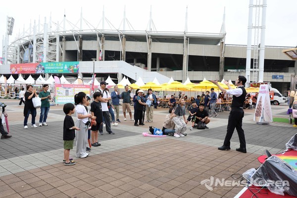 천안흥타령춤축제 2025 9월 25일 행사장 풍경 스케치 @천안시