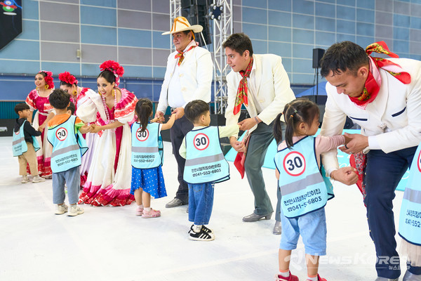 9.26 천안흥타령춤축제 -, 춤배우기 국제춤 모습 @천안시