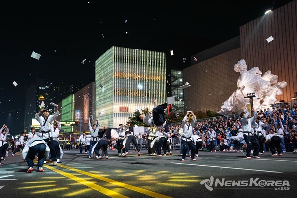 지난 26일 '천안흥타령춤축제 2025' 거리퍼레이드 모습 @천안시