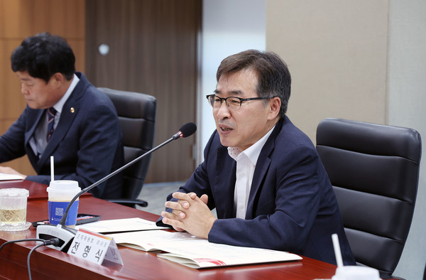 전형식 정무부지사 발언 – 협약식에서 환영사를 전하는 전형식 정무부지사(조직위원회 이사장). @충청남도