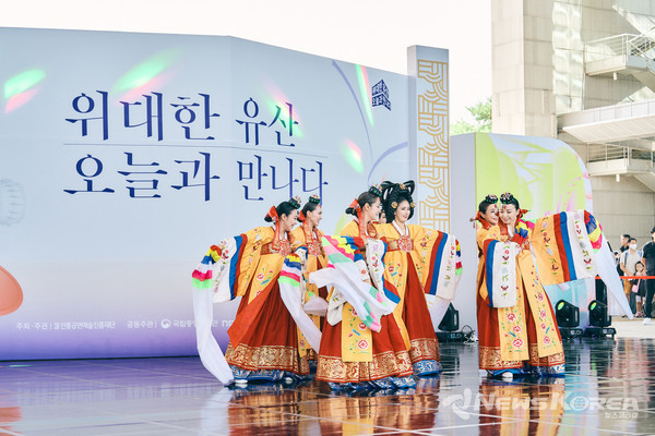 사물놀이 한맥 & 최주연 무용단의 ‘RE: 연희’ 공연