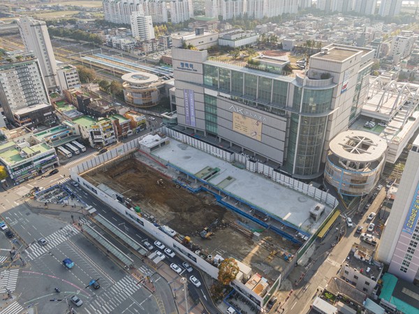 공사 진행 중인 평택역 앞 모습 @평택시