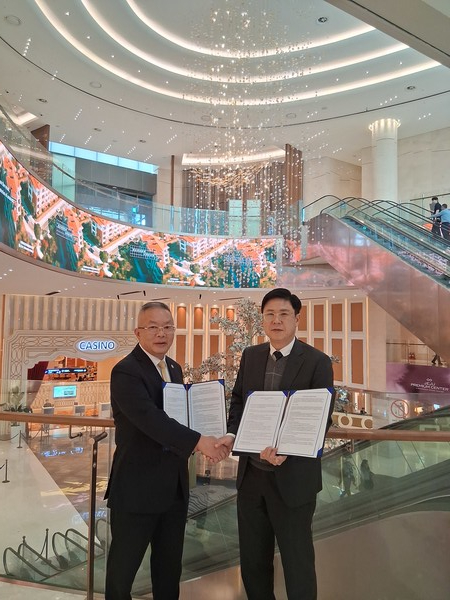 란딩그룹 카지노 운영사 랜딩엔터테인먼트 벤렁 대표와 함께. @뉴스코리아 문대진 기자