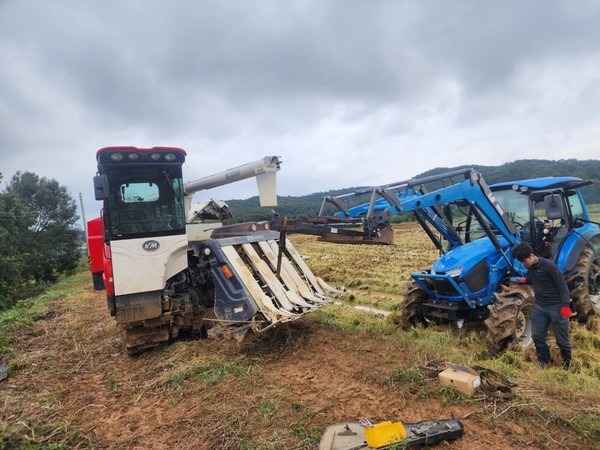 농업기계 지정수리점 수리 사진 @아산시