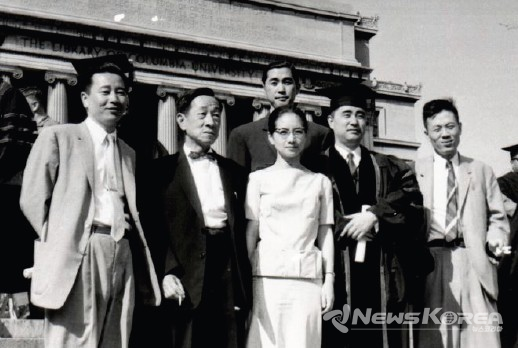 콜롬비아 대학교 시절 임덕상 교수(오른쪽 첫번째) @한국과학기술한림원