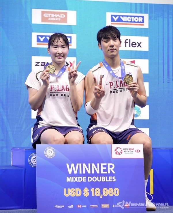 왼쪽부터 정나은-김재현 선수 @화순군