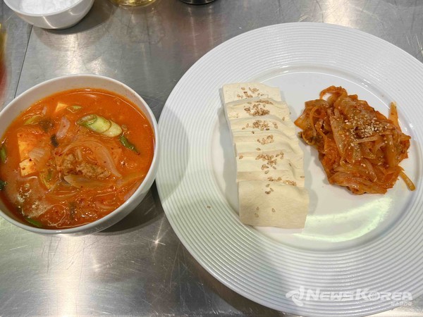 행사는 총 4회로 구성돼 현지 셰프, 요리전문가, 일반 시민 등 다양한 계층이 참여했다. @주체코대한민국대사관(문화홍보관)