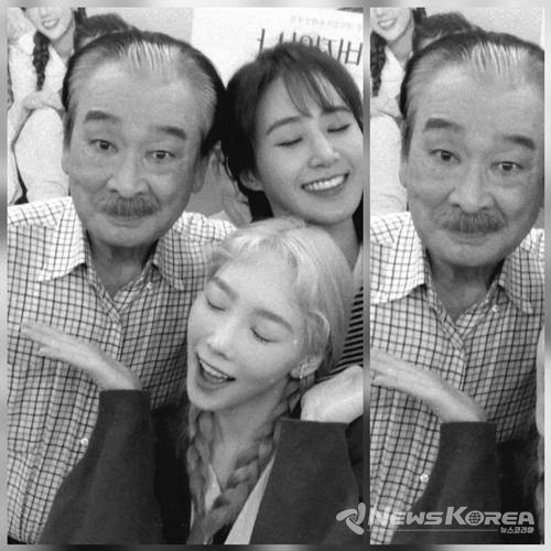 젊은이들 스스럼 없이 소통 하던 생전 고인 모습 @태연 SNS