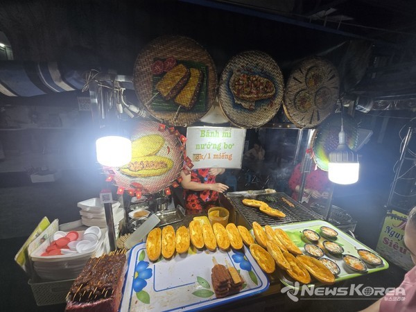 베트남의 국민빵 반미 버터구이 @뉴스코리아 이웅연 특파원