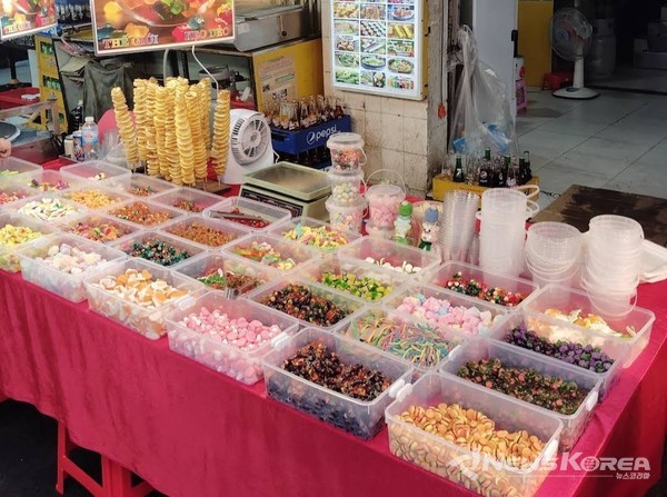 베트남식 팥빙수라 불리는 국민간식 쩨 @뉴스코리아 이웅연 특파원