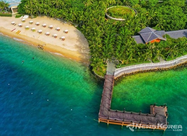 혼땀섬 선착장과 혼땀 해변의 전경 @뉴스코리아 이웅연 특파원