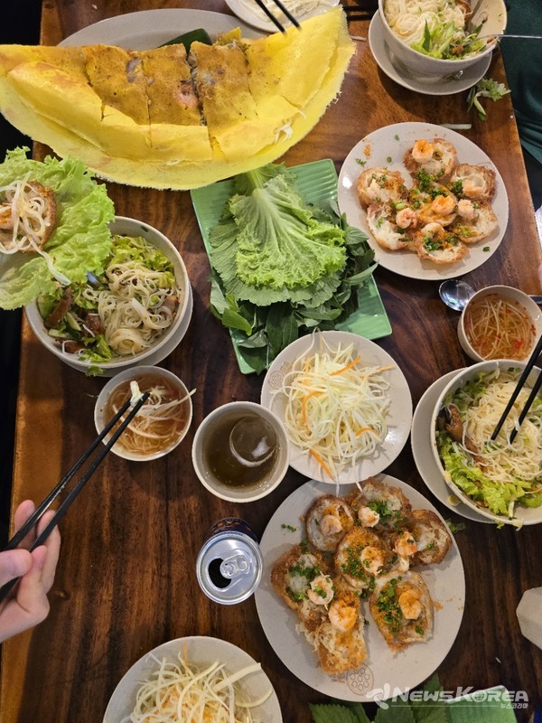 골프가 끝난뒤 점심은 붕따우 반쎄오,반콧 맛집에서 @뉴스코리아 이웅연 특파원